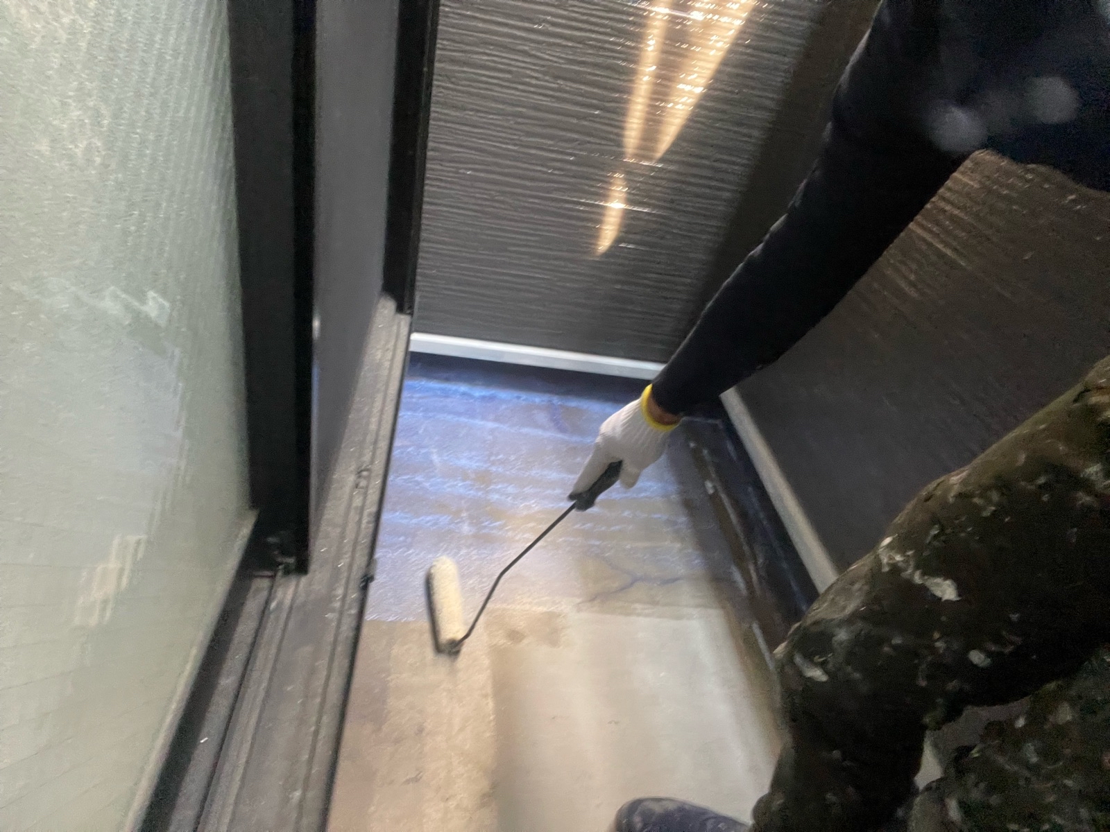 ベランダ床下塗り塗装