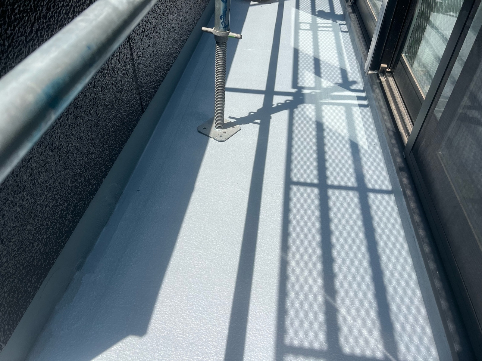 バルコニー簡易防水塗装完成