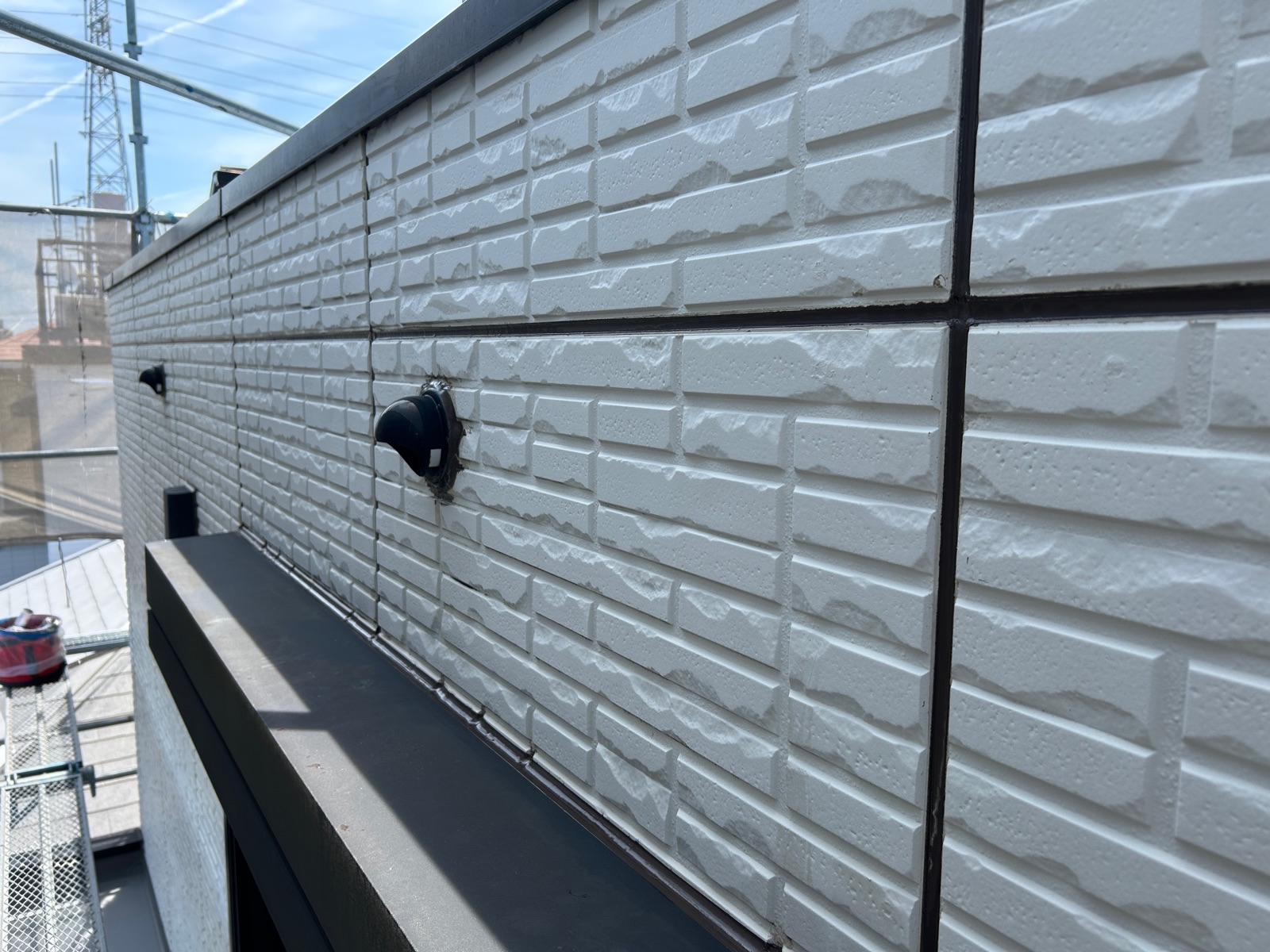 外壁旧コーキング材撤去全体