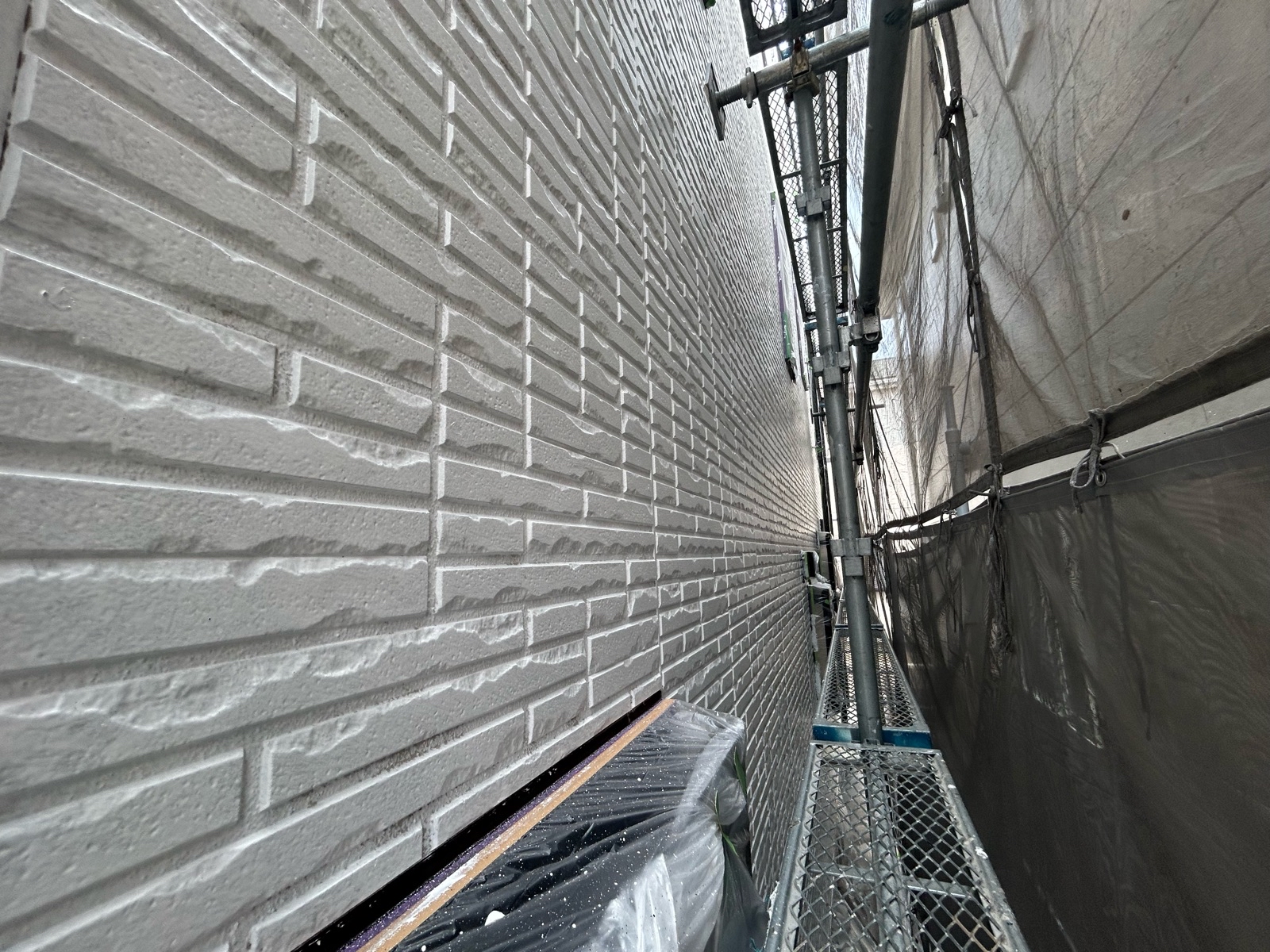 外壁下塗り塗装全体