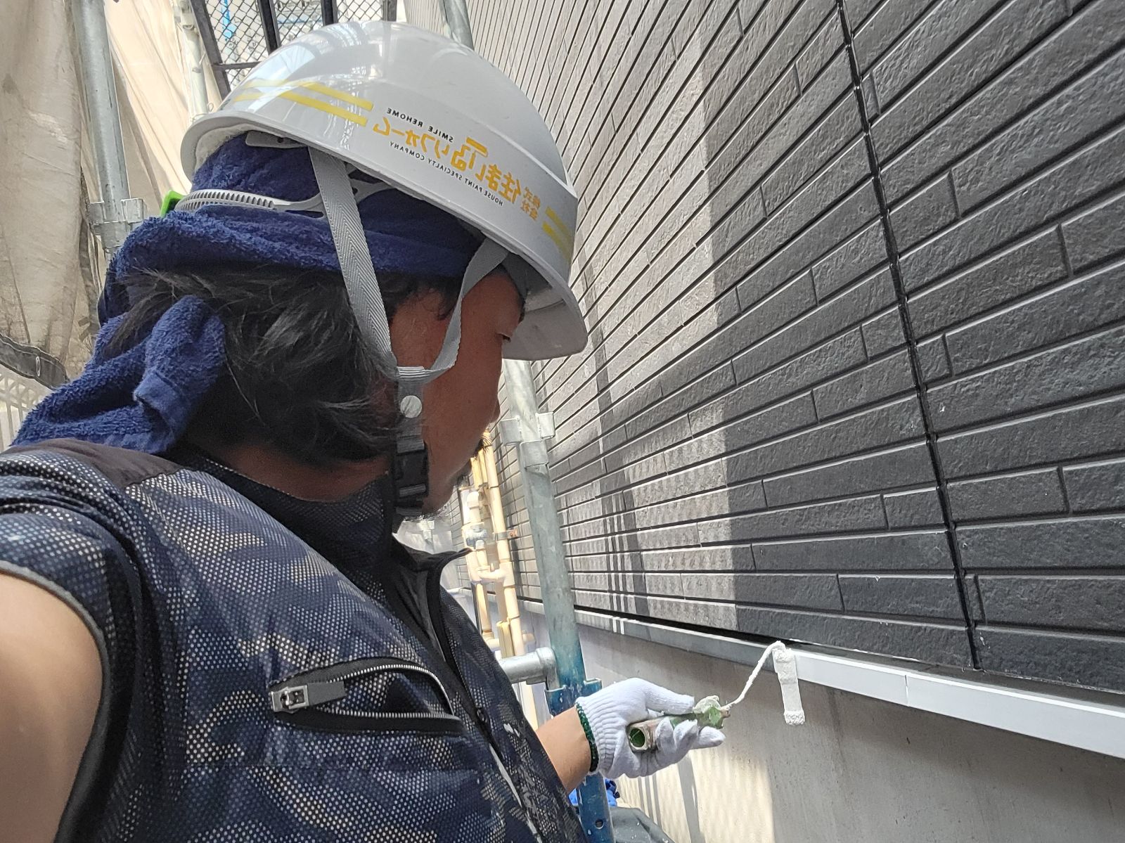 付帯物土台水切り板金錆止め塗装２