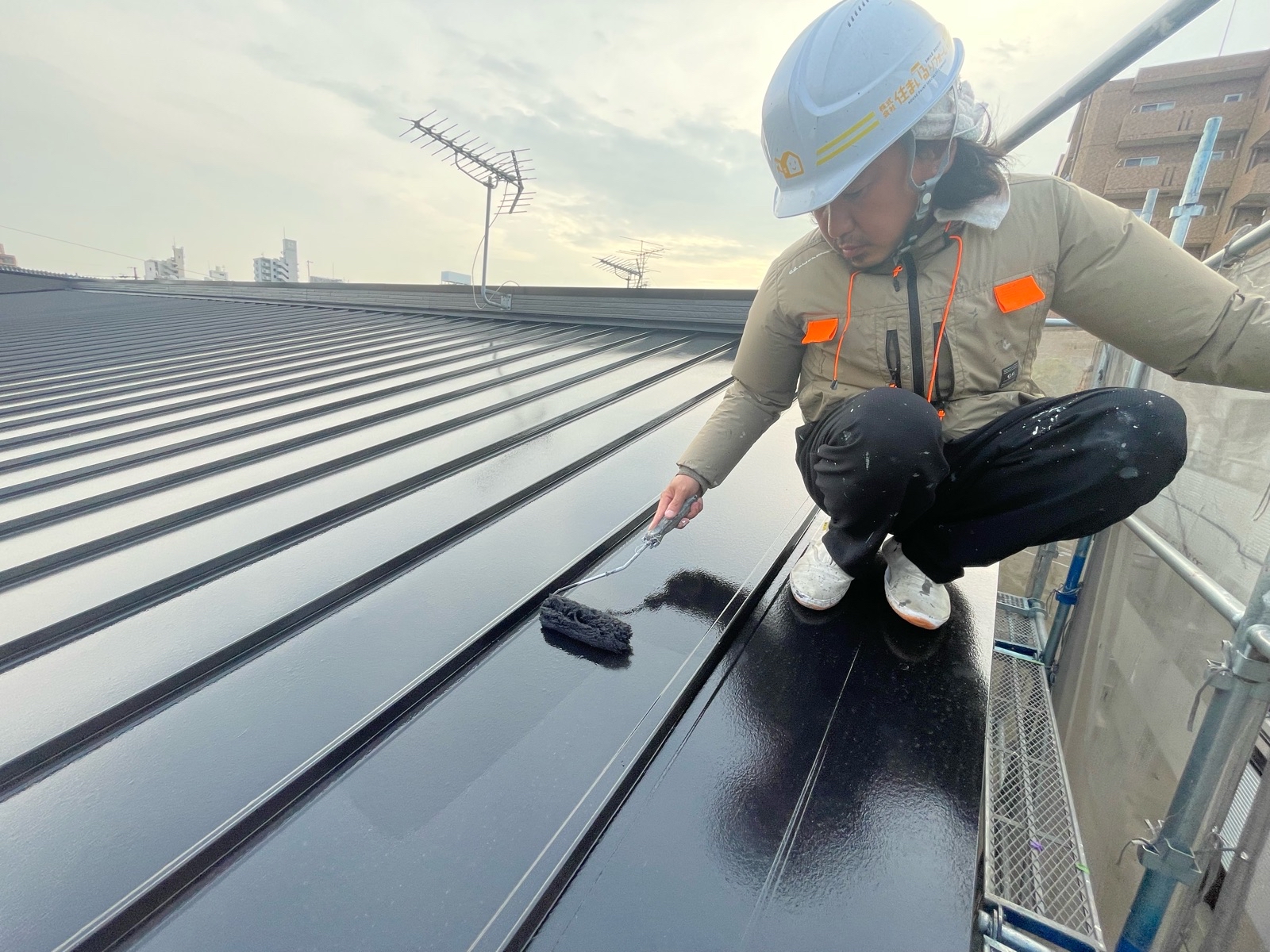 屋根上塗り塗装