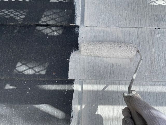 屋根塗装：下塗り